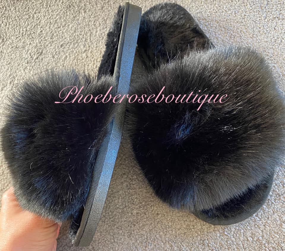 Luxuriously Fluffy Furry Sliders/Slippers - Black - Image 4