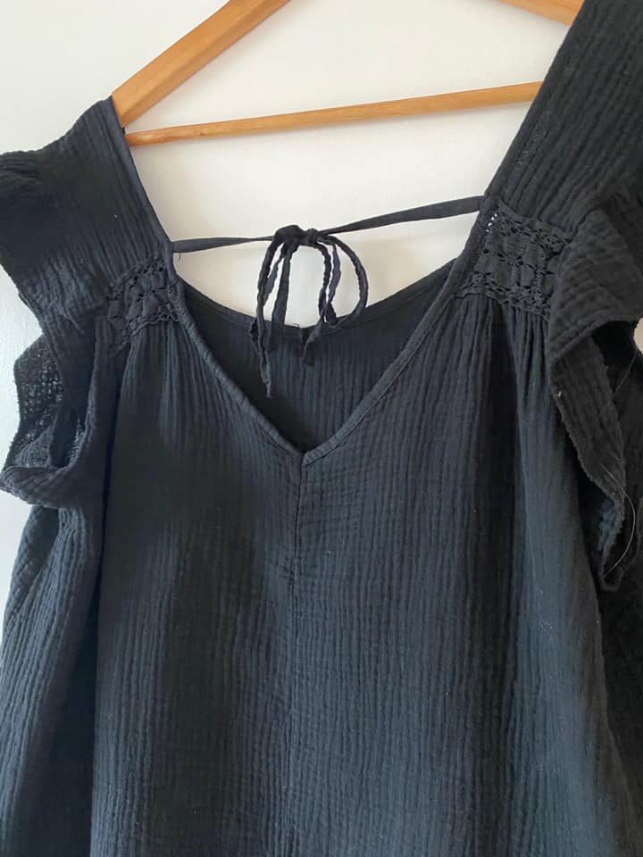 Cheesecloth Tie Back Frill Trim Short Set - Black