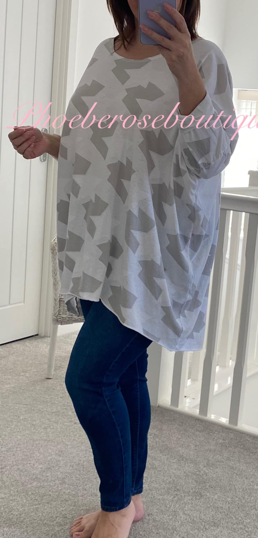 Contrast Star Print Loose Fit Tunic/Top - White - Image 3